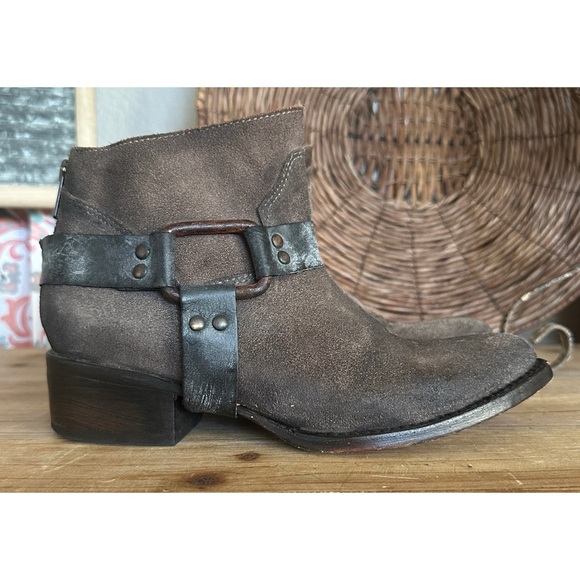 Freebird by Steven Phlow Ankle Boots - Picture 1 of 8